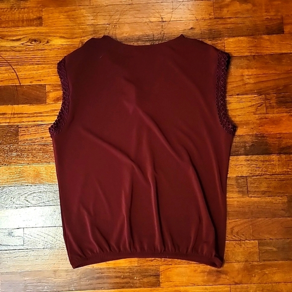 🔥SALE Express Womens Deep Burgundy Sleevless Blouse - Picture 2 of 7